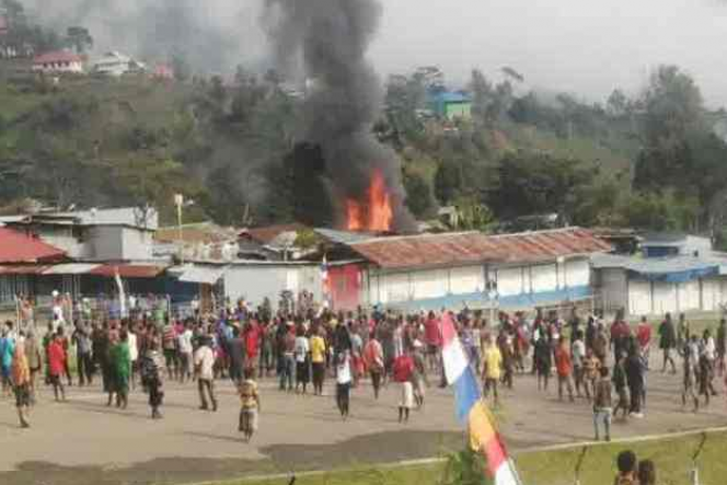 Bangun Kembali #MasjidTolikara Papua