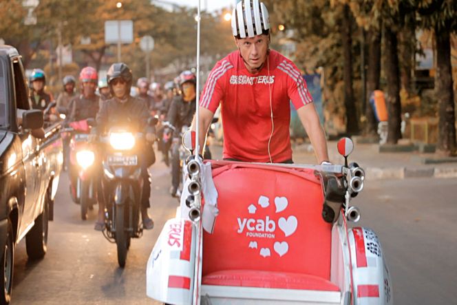 #BecakTerus - Narik Becak Aceh-Jakarta untuk Amal