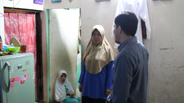 Bantu Janda Suwaidah menghidupi keempat anaknya!