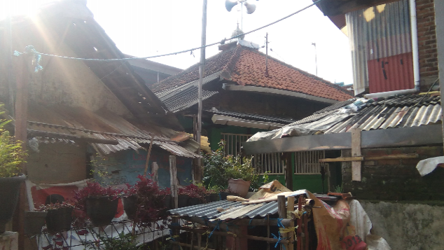 Renovasi Masjid Darussalam yang TerBENGKALAI
