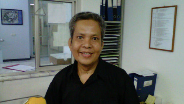 Tanda Kasih Alumni Tek kimia ITB Untuk Pak Paidi