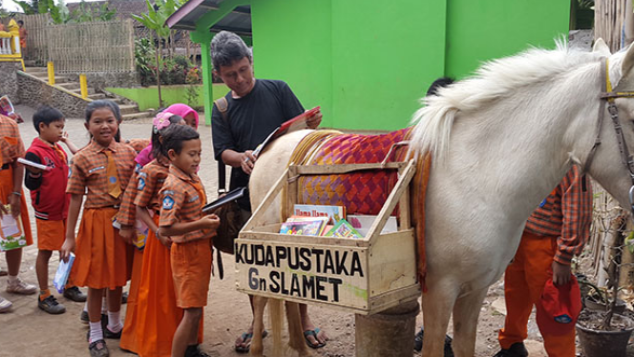 Tambah Manfaat Pustaka