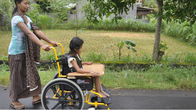 Rehabilitasi & Edukasi untuk Anak Difabel Miskin