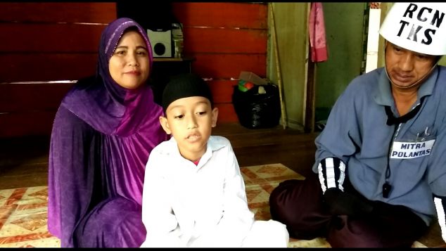 Beasiswa untuk Anak Penjual Racun Tikus Keliling