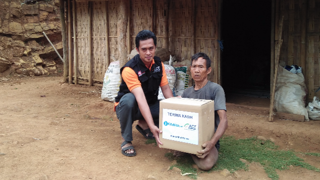 Mbah Boiran, Lansia Tangguh