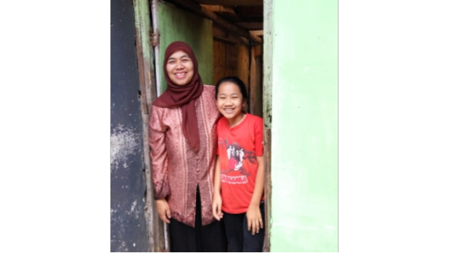 Bantu Bapak Udjang Melunasi Biaya Sekolah Anak
