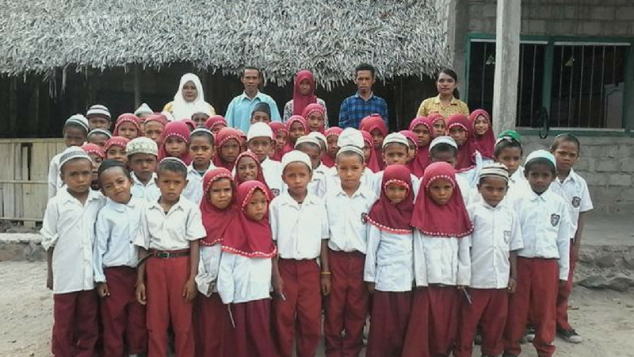 Bantu Sekolah Gubuk Ini Agar Berganti Wajah