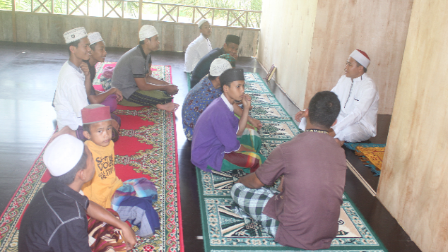 MASJID SARANA HIDAYAH UNTUK KAMPUNG PENCURI