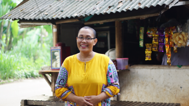Bangun Warung Ibu Leni, Penderita Kanker Payudara