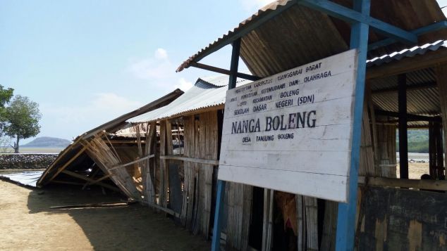 Gedung Sekolah Kami RUBUH!