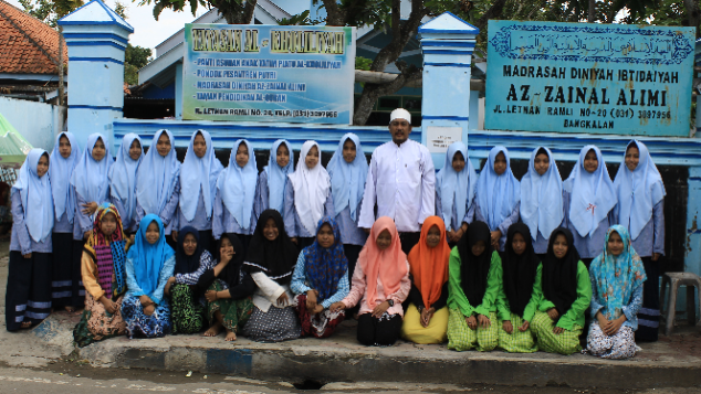 Tempat Tidur dan MCK Panti Asuhan Al-Khaliliyah
