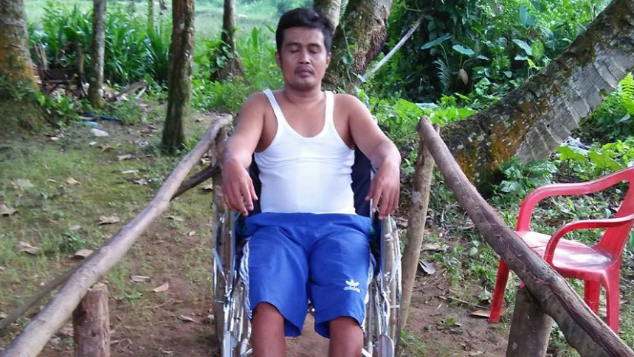 Bantu Eki yang Sudah Lumpuh Selama 2 Tahun