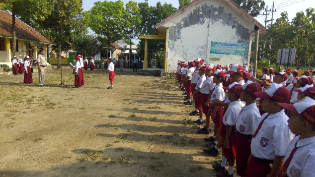 Bantu Wujudkan Mimpi Ratusan Anak Gedongombo Ploso