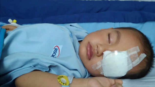 Bantu Adam Reynand mendengar Ayah&ibu;