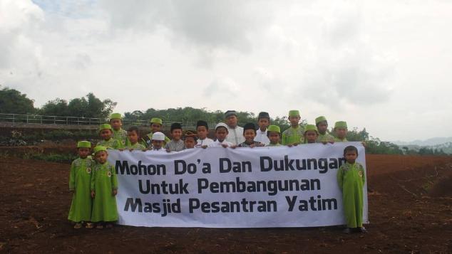 Masjid @PesantrenYatim