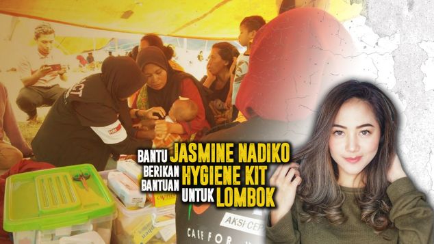 Bantu Jasmine Berikan Hygiene Kit Pengungsi Lombok