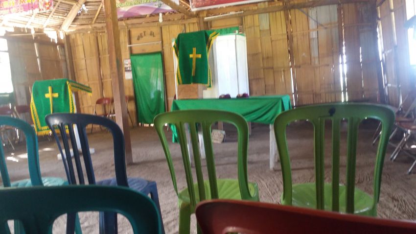 Gambar Gereja Bethel Kahilin, tampak dari dalam. (DocFFM, 5/8/18)